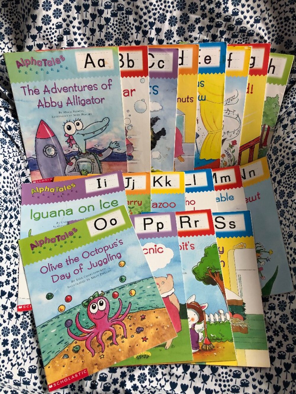 Scholastic AlphaTales Book Lot 18 A-Z Alphabet Phonics Readers Missing 8